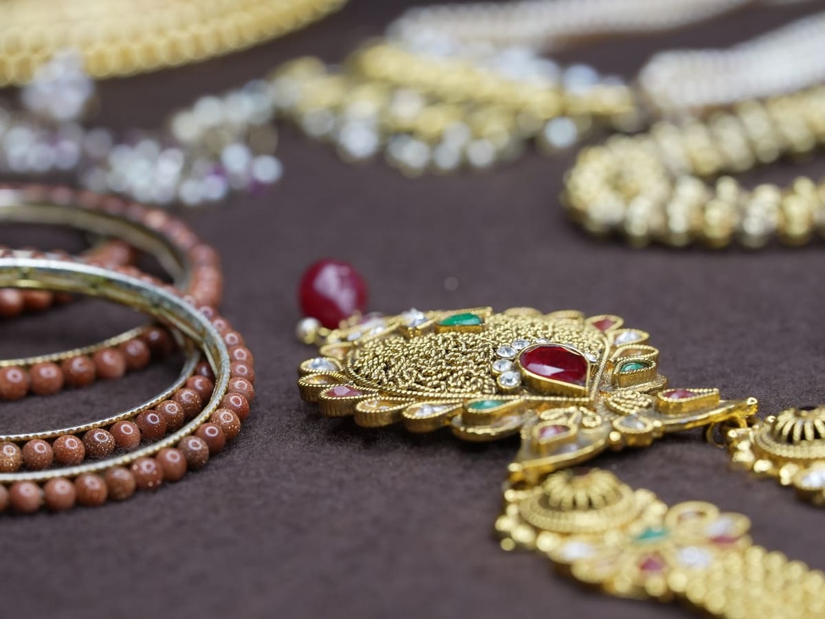 Imitation jewellery